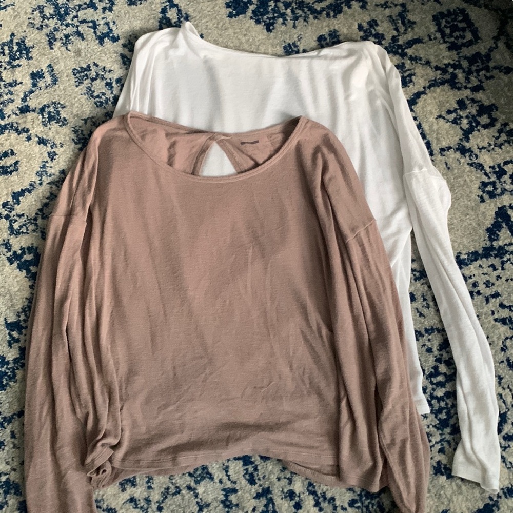 Beige and white 2pck open back yoga tops